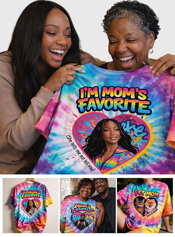 Lustiges Muttertagsgeschenk, Mamas Favorit - Personalisierte Mutter All Over Shirt