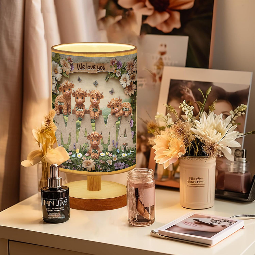 Cute Highland Cow Mama - Personalized Mother Table Lamp with Wood Base