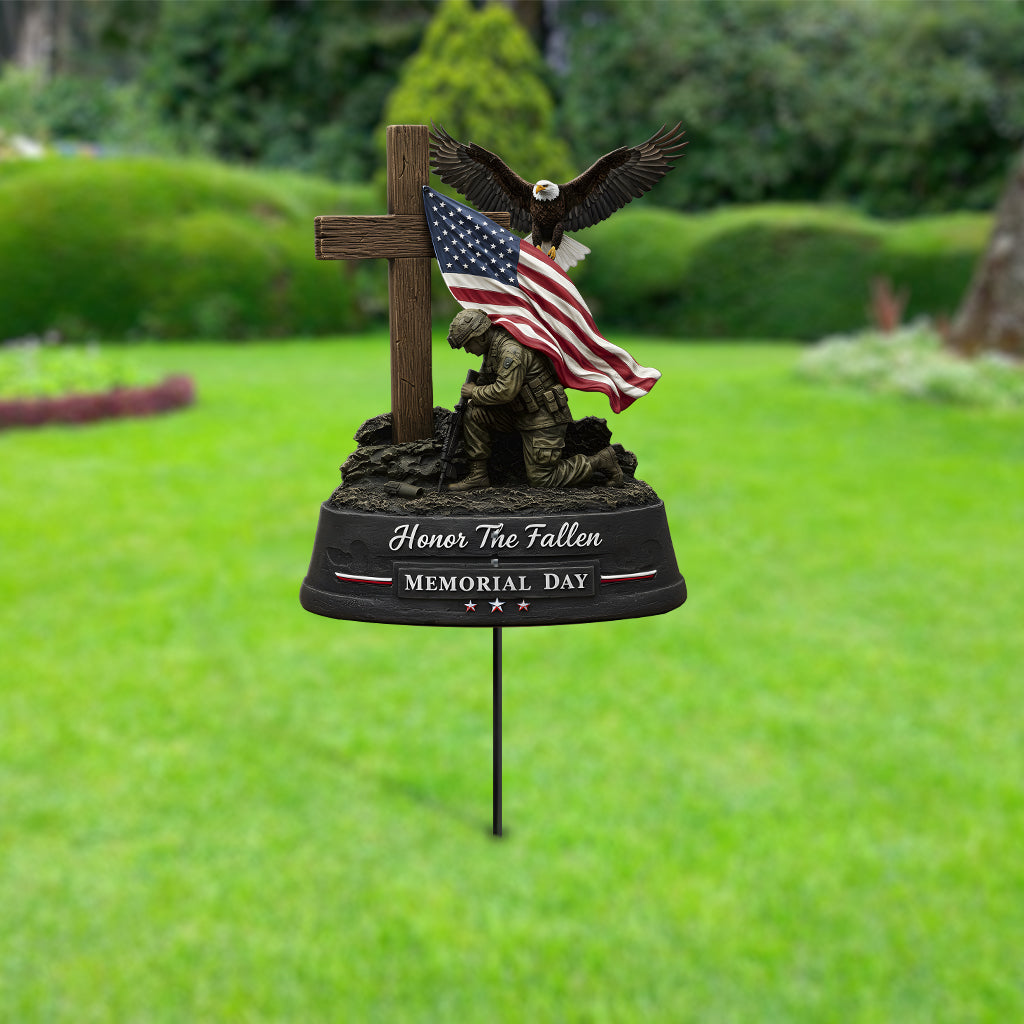 Honor The Fallen, Memorial Day Outdoor Decoration - Personalized Veteran Metal Garden Art