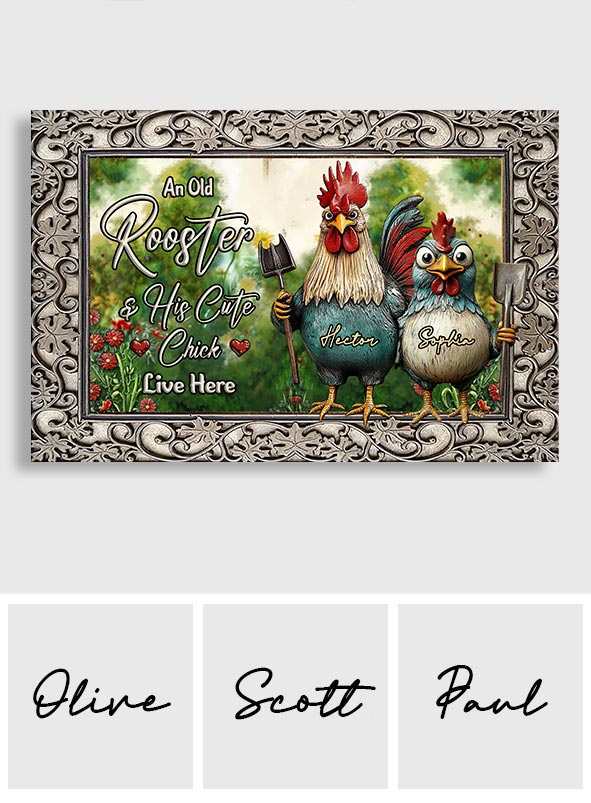Hier wohnen ein alter Hahn und sein süßes Küken – personalisierte Hühner-Fußmatte
