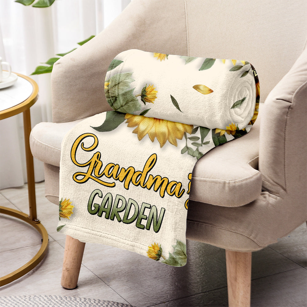 Grandma's Mom's Garden - Personalized Grandma Blanket