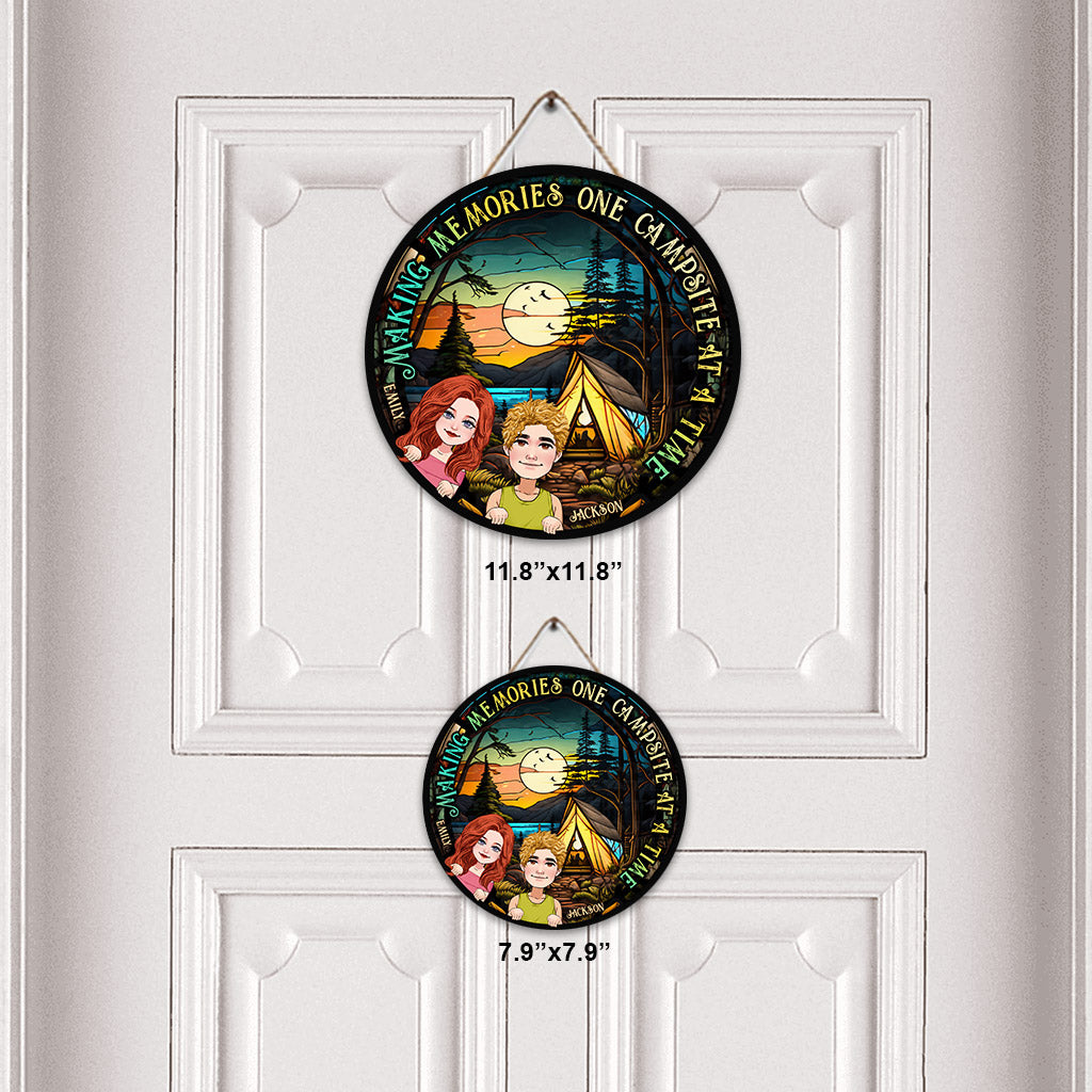 Making Memories - Personalized Camping Round Wood Sign