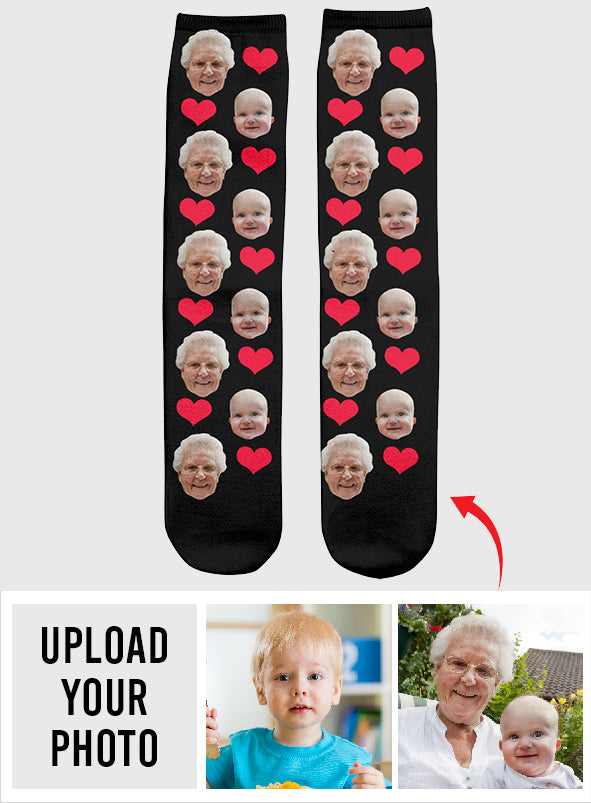 Chaussettes personnalisées pour grand-mère avec motif cœur et visage personnalisé