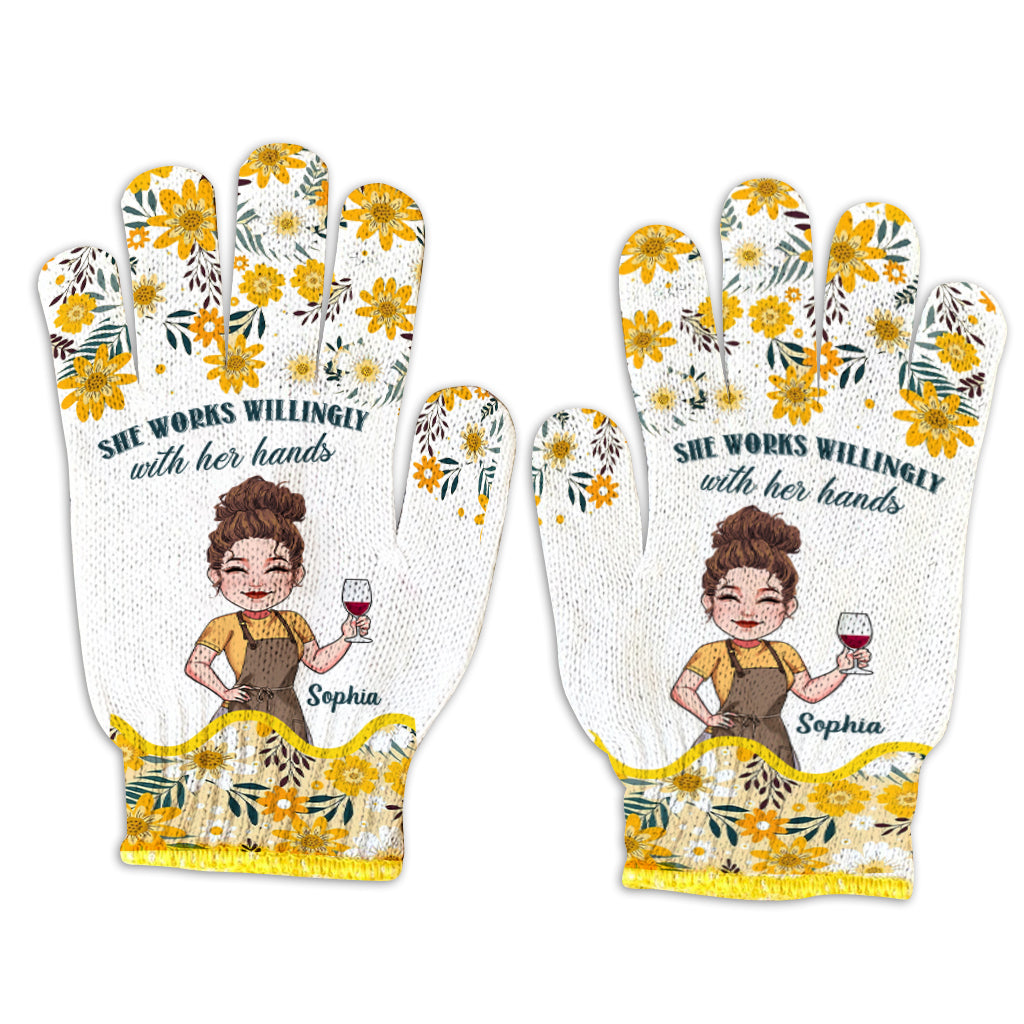 She Works Willingly With Her Hands - Personalized Gardening Garden Gloves