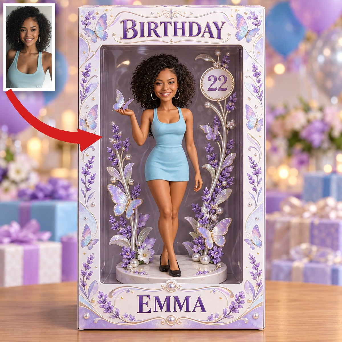 Personalisierte Geburtstagsanzeige-Box - Porträtfigur mit Lavendel-Schmetterling, Name und Alter