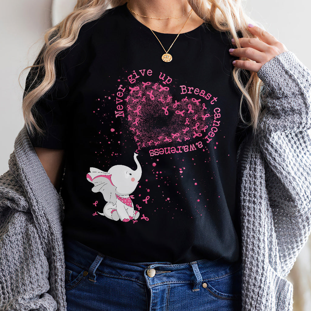 Niemals aufgeben – T-Shirt und Hoodie zur Sensibilisierung für Brustkrebs 0822