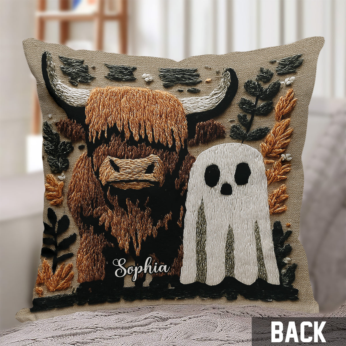 Coussin décoratif personnalisé « Vache des Highlands fantôme »