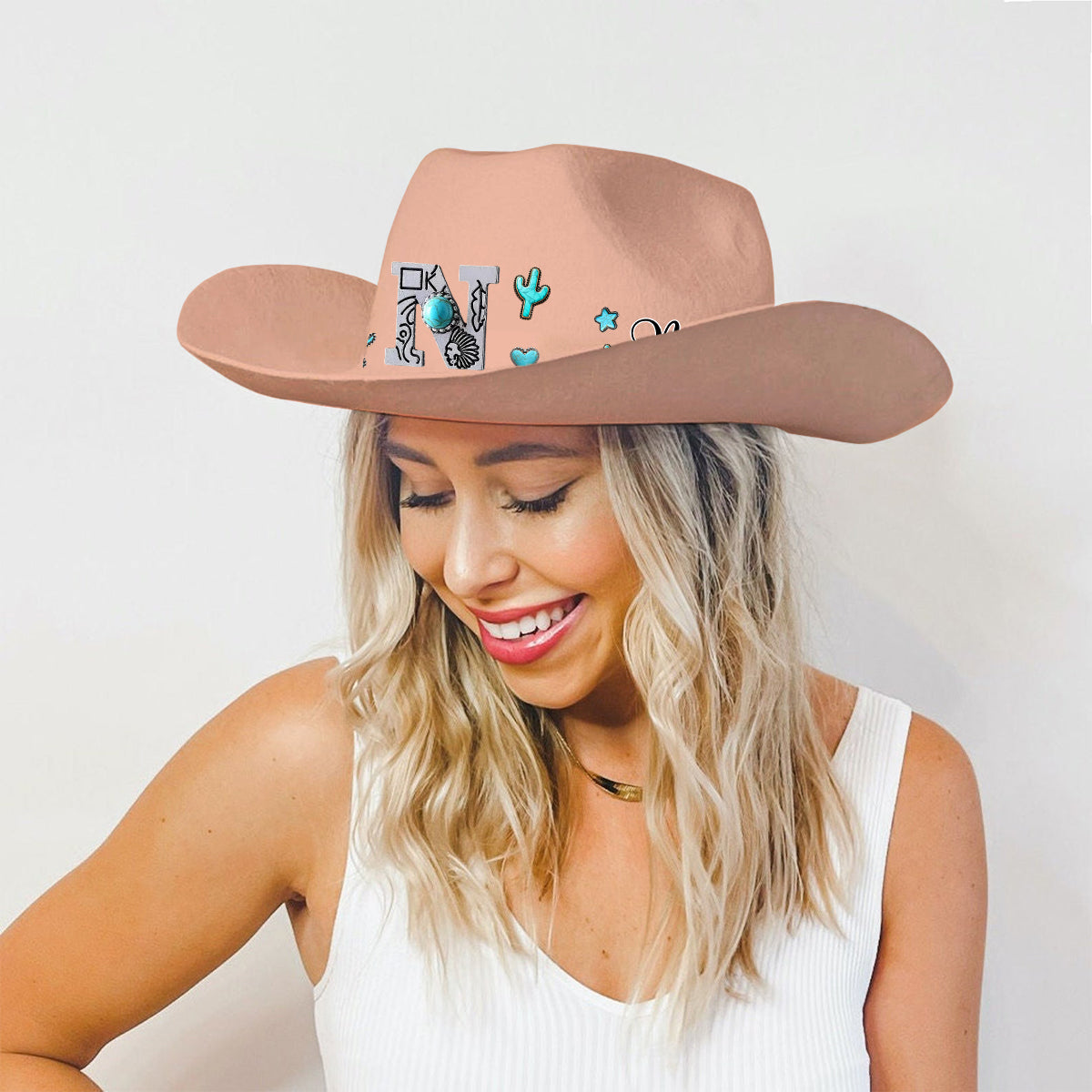 Personalisierter Cowboyhut im Western-Stil mit breitem Krempen