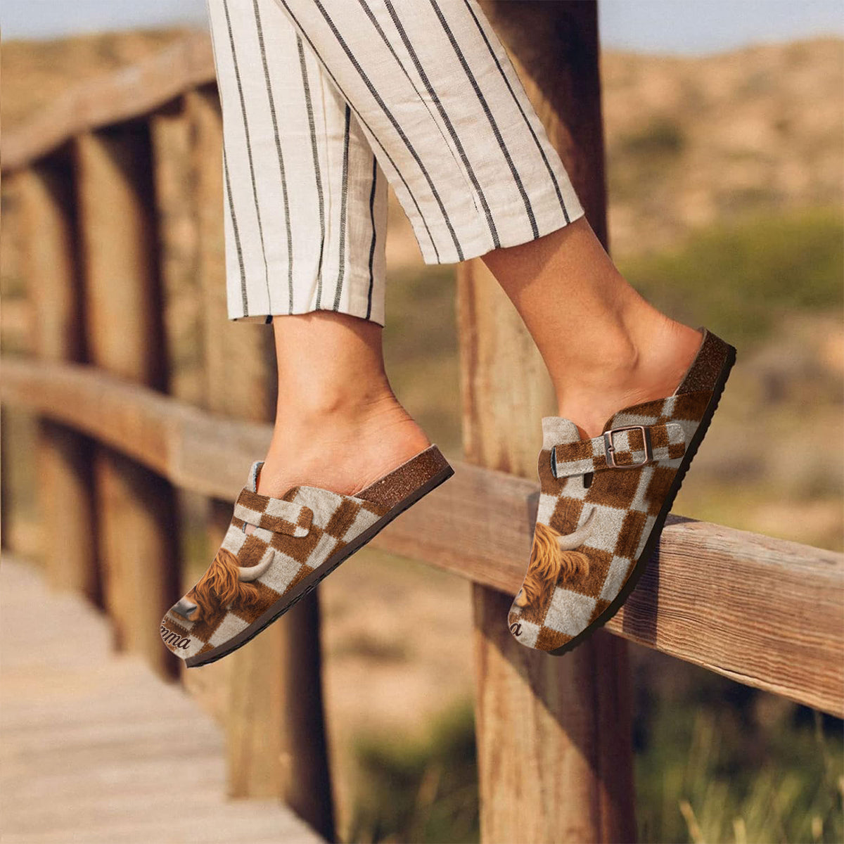 Love Highland Cow, Farm Life - Personalized Highland Cow Clogs With Arch Support