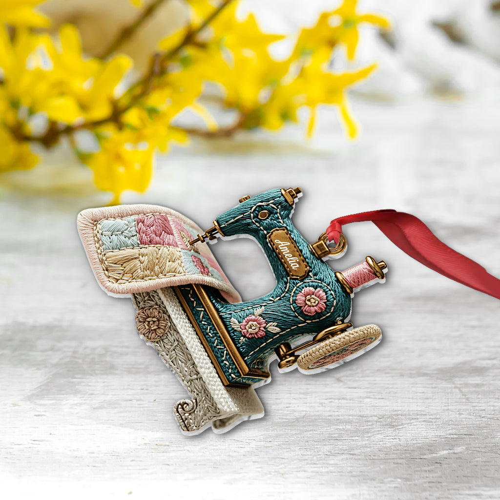 Vintage Sewing Machine - Personalized Sewing Ornament