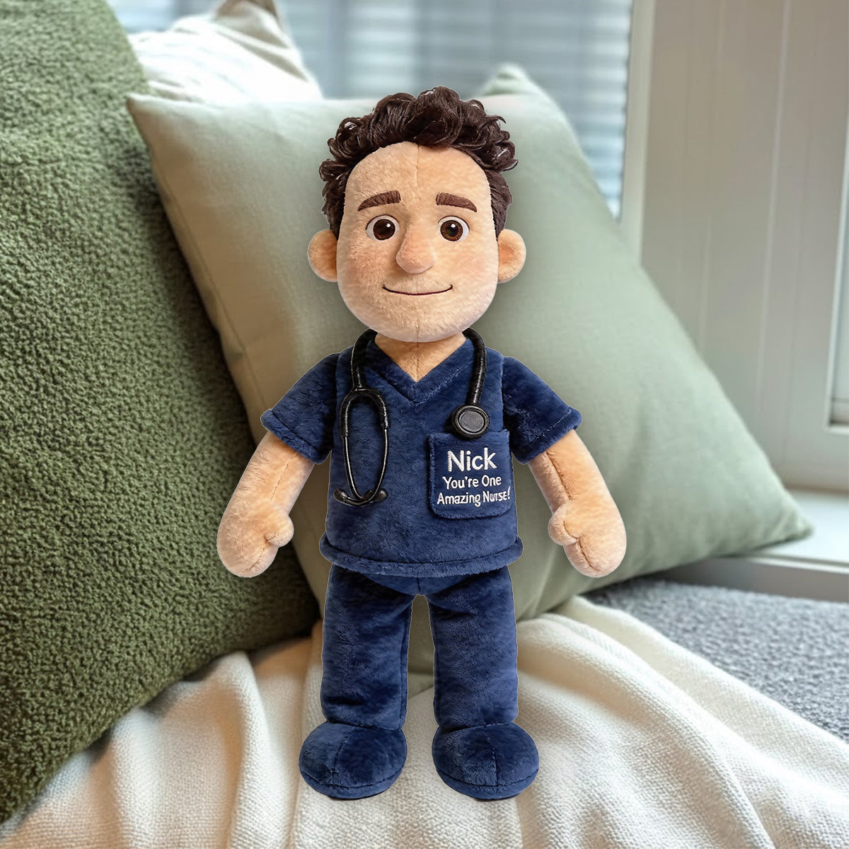 Vous faites un excellent travail ! - Oreiller en fausse fourrure premium personnalisé pour infirmière