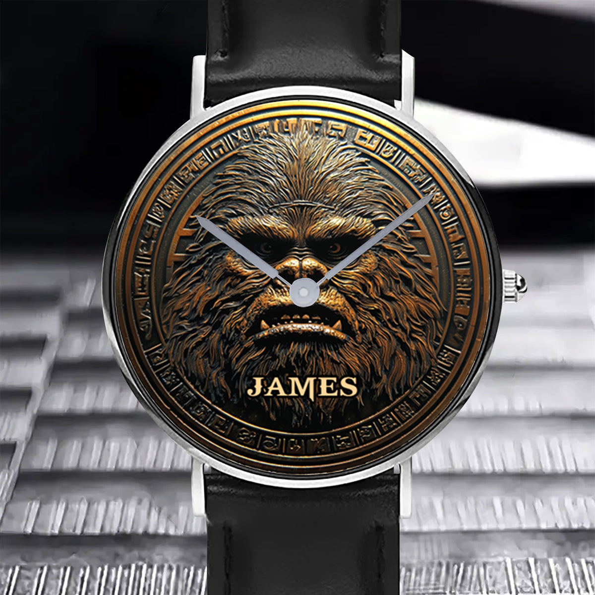 Sasquatch - Personalisierte Wanderhanduhr
