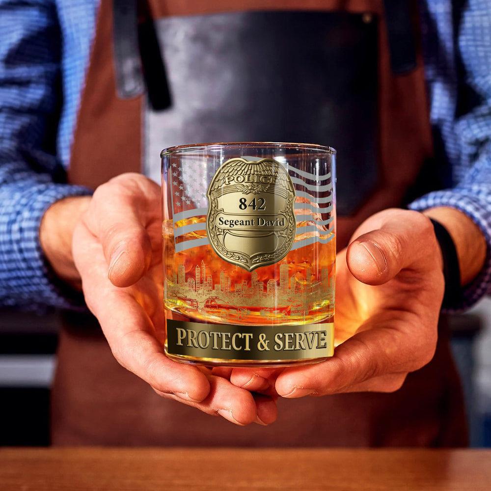 Schützen & Dienen – Personalisiertes Whiskeyglas für Polizeibeamte