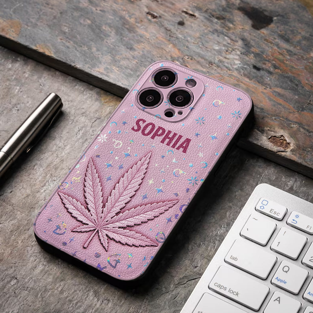 Stoner Chick – Personalisierte Handyhülle aus Leder mit Weed-Motiv