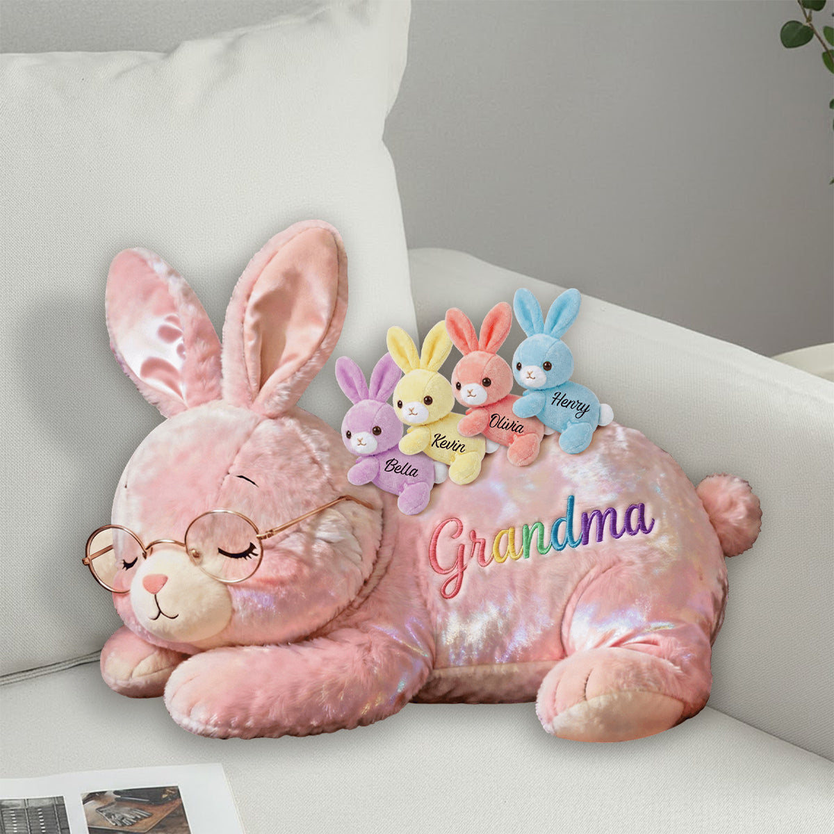 Coussin personnalisé en fausse fourrure en forme de grand-mère avec ses bébés lapins