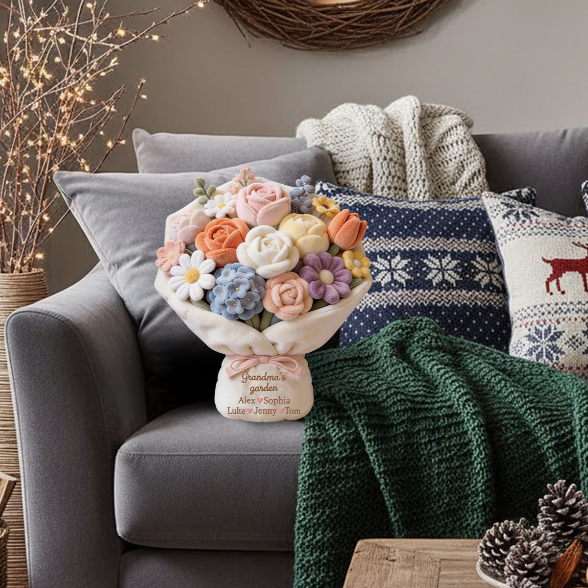 Omas Garten: Wunderschöner Rosenstrauß aus rotem Rosenmaterial – Personalisiertes Oma-Kissen aus Kunstfell