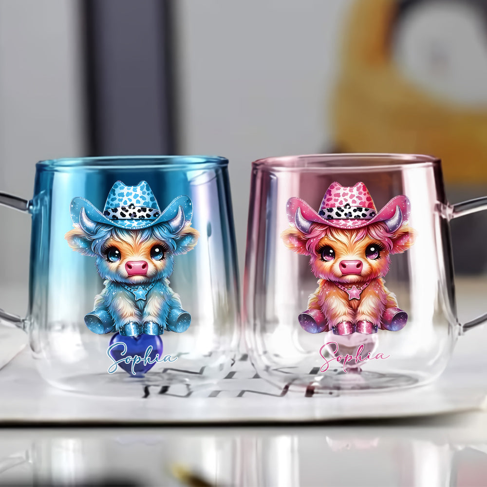 Niedliche Hochlandkuh – Personalisierter Glasbecher mit Farbverlauf und Hochlandkuh-Motiv