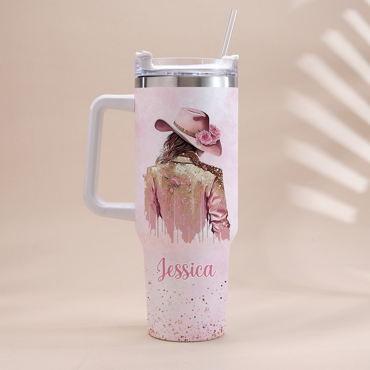 Cowgirl-Spirit – Personalisierter Cowgirl-Trinkbecher mit Henkel