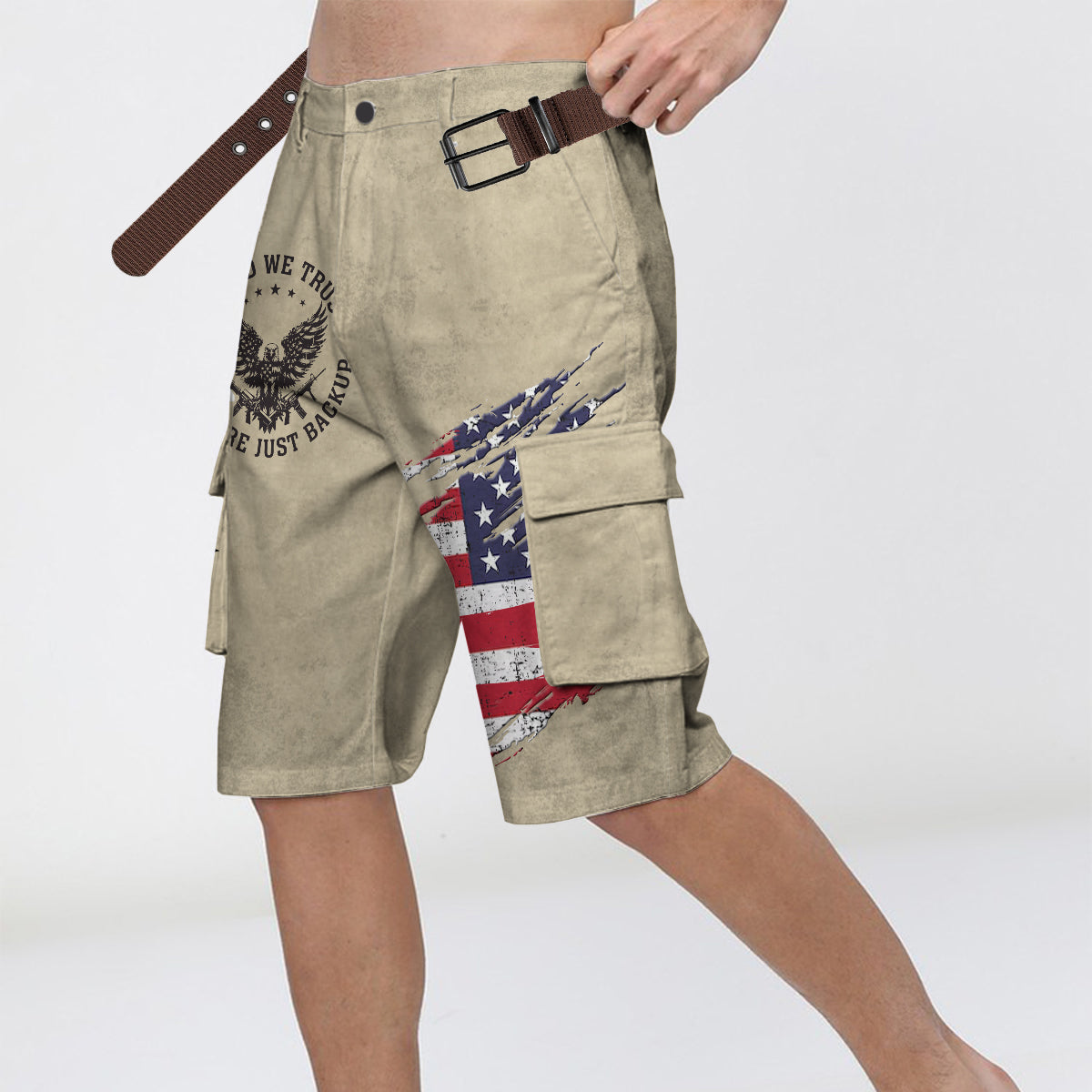En Dieu nous avons confiance - Short cargo personnalisé avec aigle à tête blanche et ceinture