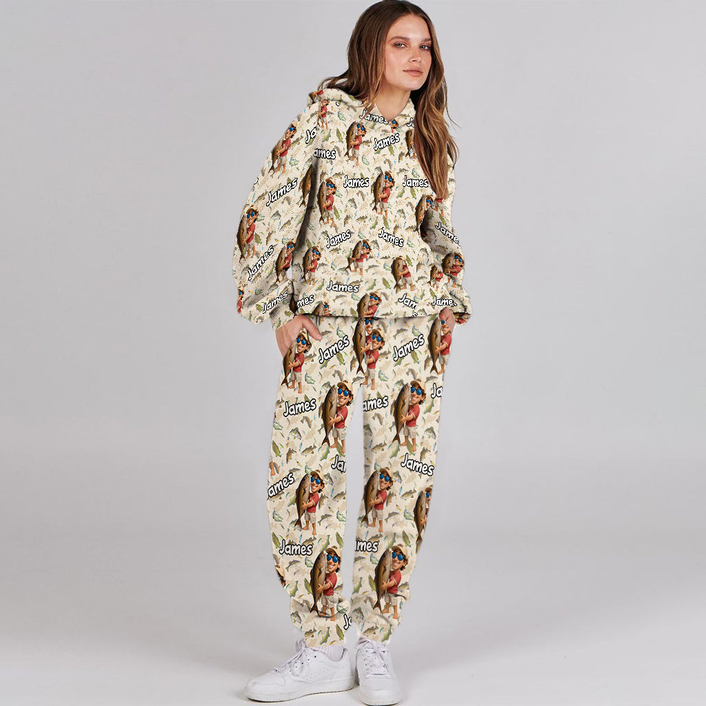 Witziges Geschenk für Angelfreunde – personalisierter Angel-Hoodie und Jogginghose