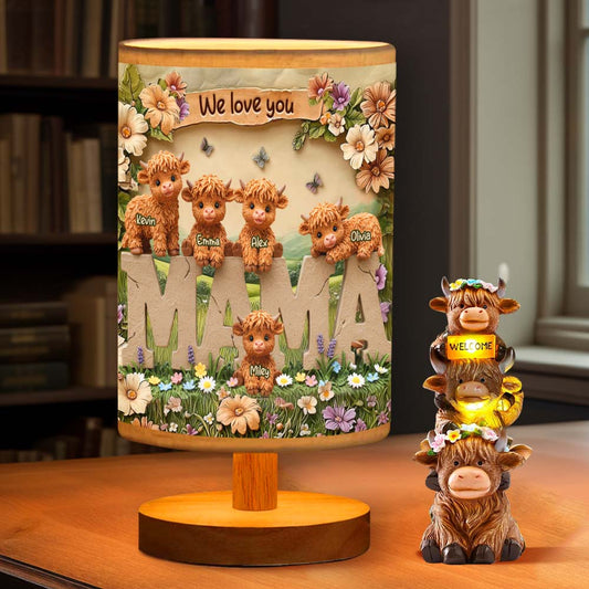 Cute Highland Cow Mama - Personalized Mother Table Lamp with Wood Base