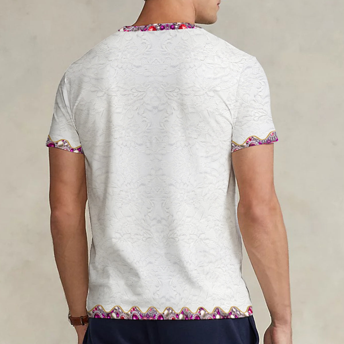 Lehren ist eine Herzensangelegenheit – Personalisiertes Lehrer-T-Shirt mit vollflächigem Aufdruck und V-Ausschnitt