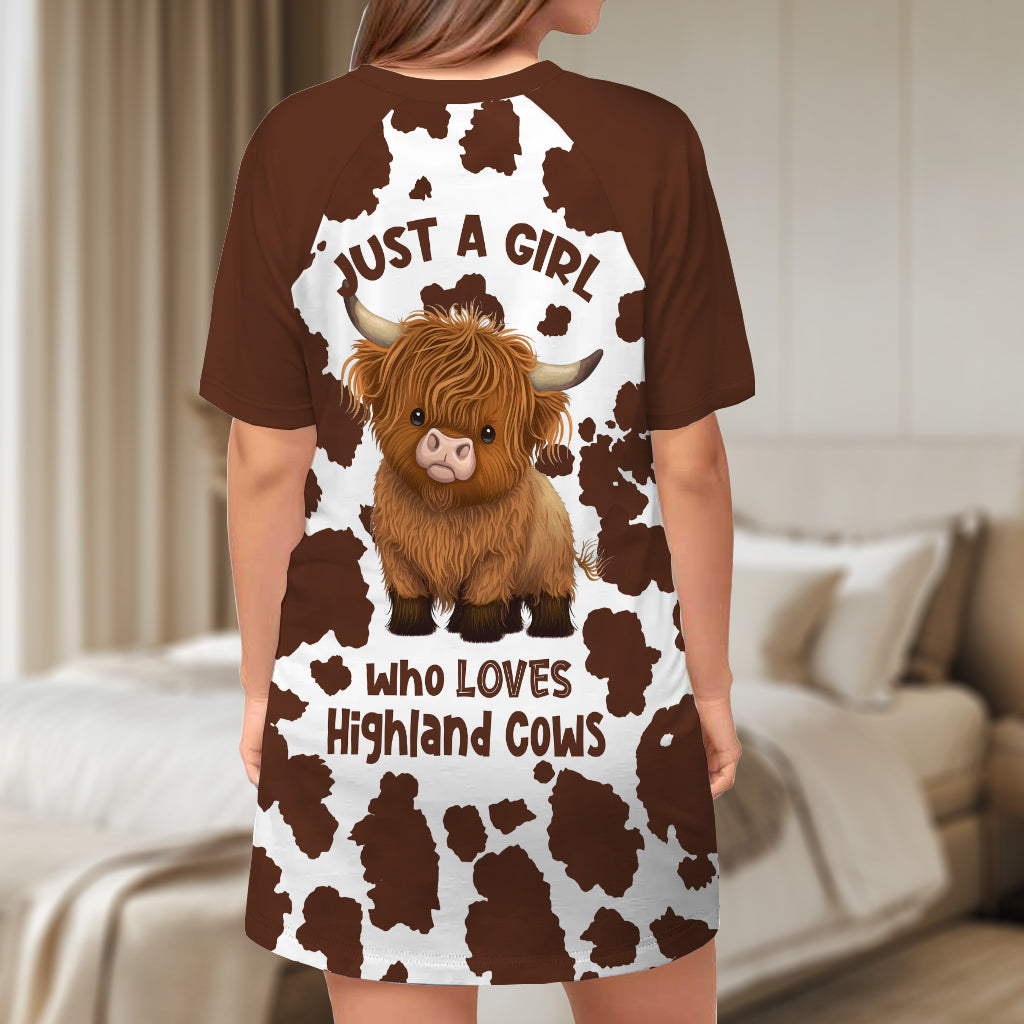 Juste une fille qui aime les vaches des Highlands - Robe-t-shirt de nuit personnalisée avec motif vache des Highlands