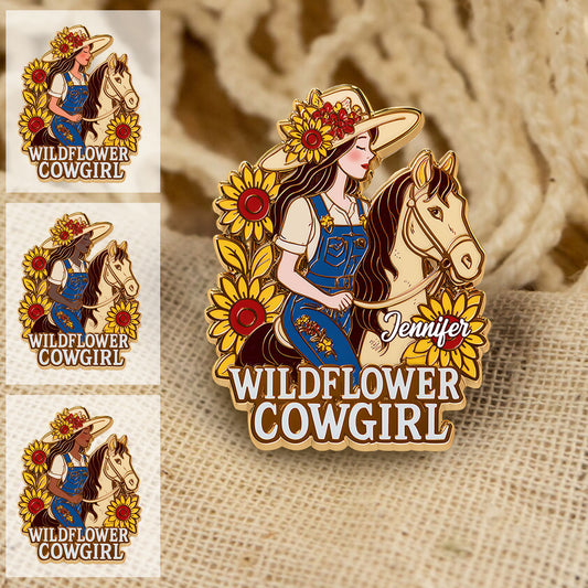 Cowgirl Wildflower – Personalisierte Cowgirl-Anstecknadel