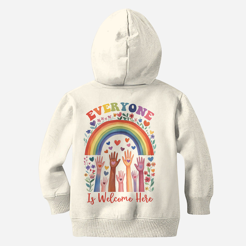 Hier ist jeder willkommen – personalisiertes Lehrer-T-Shirt