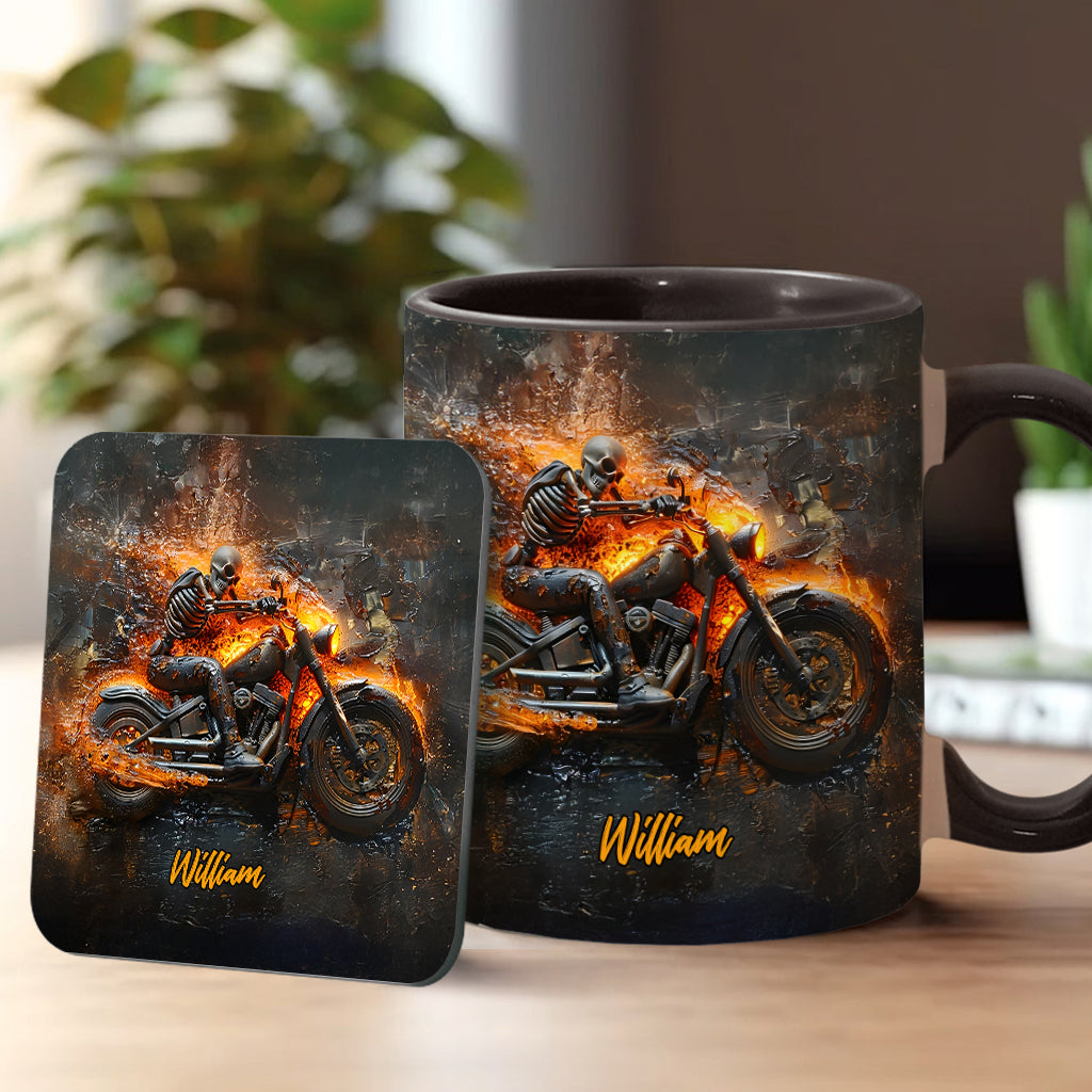 Mug personnalisé pour motard avec squelette sur une moto enflammée