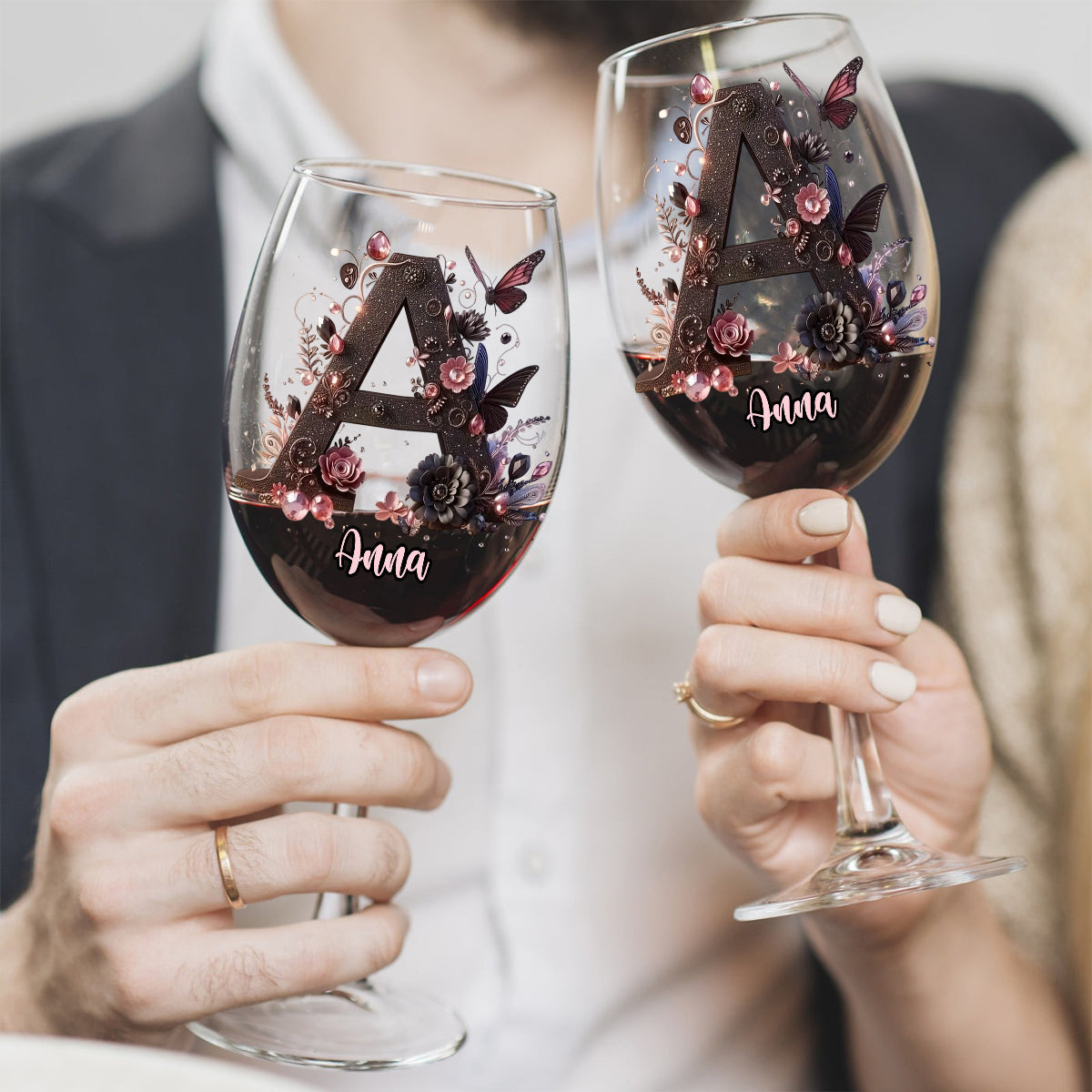 Individuelle Gestaltungsidee für Weinliebhaber – Personalisiertes Weinglas mit langem Stiel