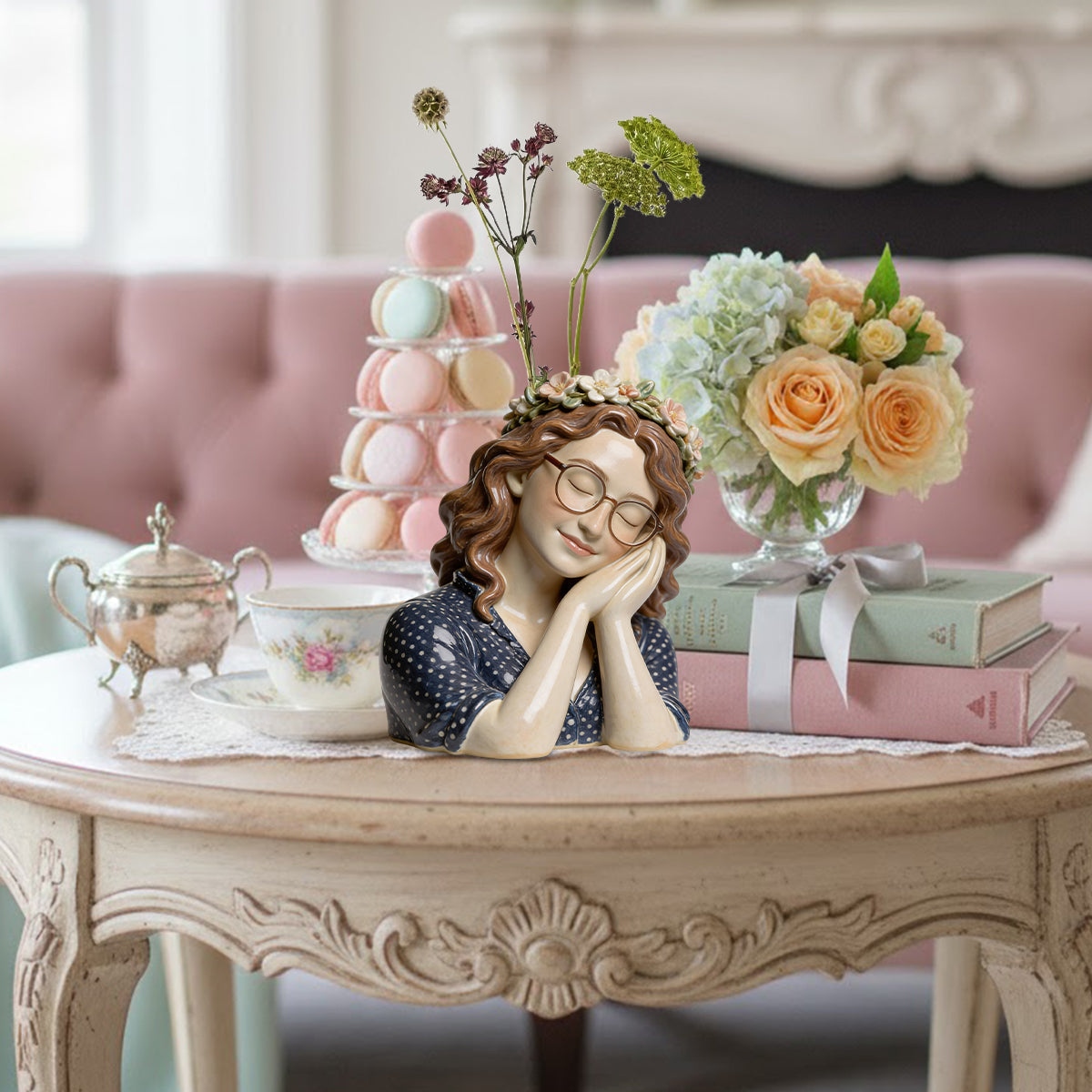 Dreaming Girl – Personalisierte Gartenvase aus Acryl in individueller Form
