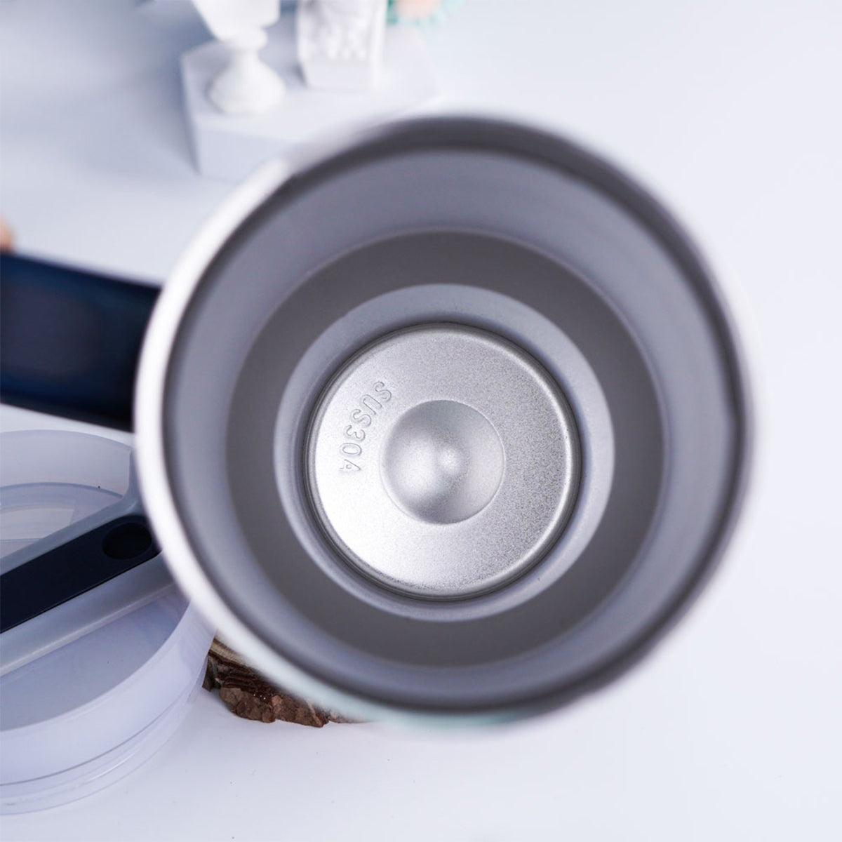 Gobelet isotherme de voyage personnalisé avec poignée « J’adore voyager »