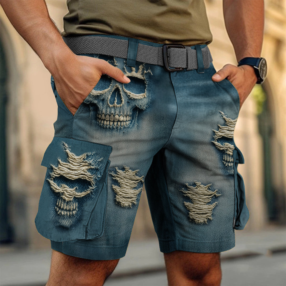 Personalisierte Cargoshorts mit Totenkopfmotiv und Gürtel