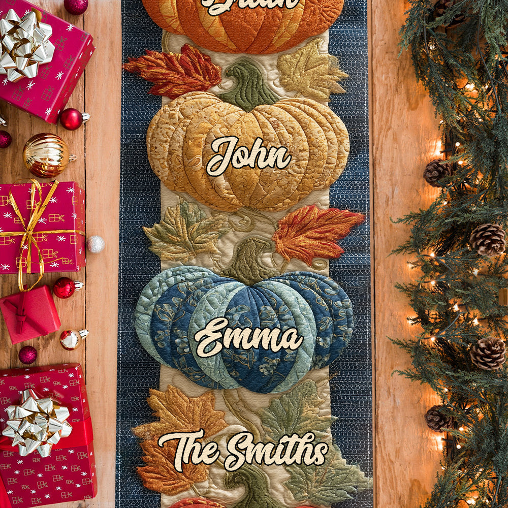 Bis zum Saisonende – Personalisierter Tischläufer für die Familie