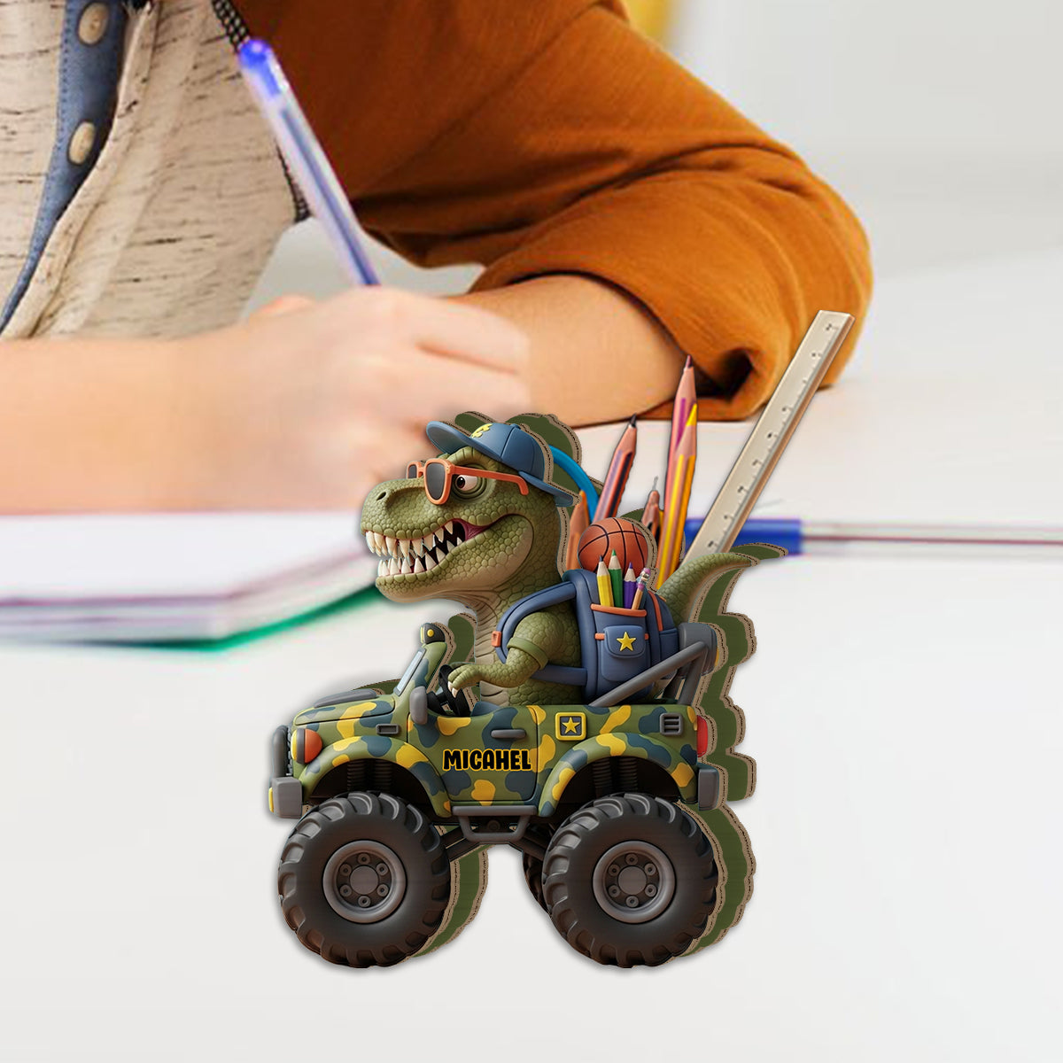 Bereit für den Schulerfolg – ​​Personalisierter Dinosaurier-Stifthalter aus Holz