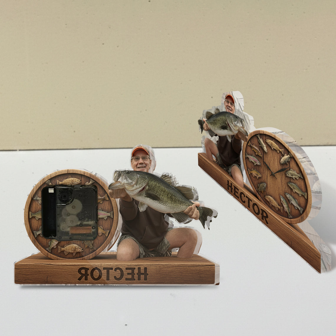 Es ist immer Angelzeit – Personalisierte Tischuhr mit Anglermotiv