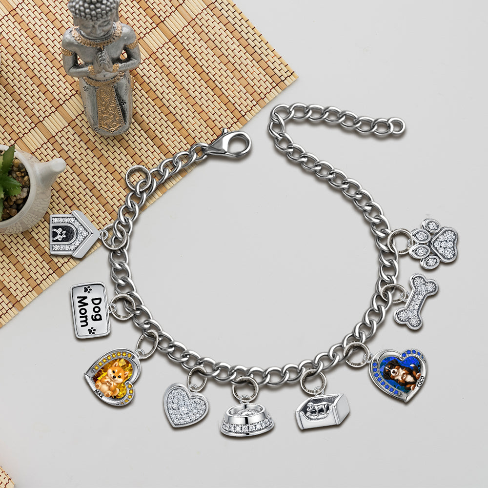 Bracelet personnalisé pour chien avec breloques « Chiot/Chaton fait des cœurs avec ses mains »