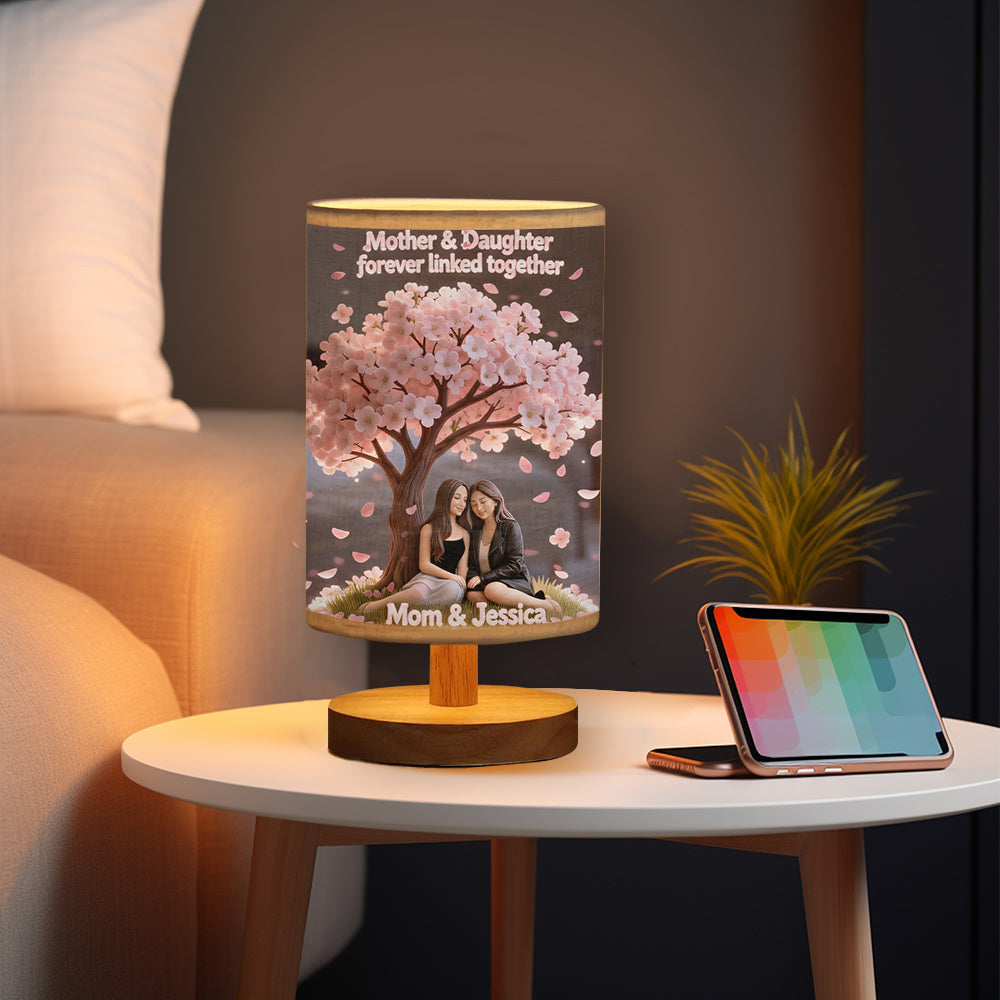 Mutter-Tochter-Liebe – Personalisierte Tischlampe mit Holzsockel