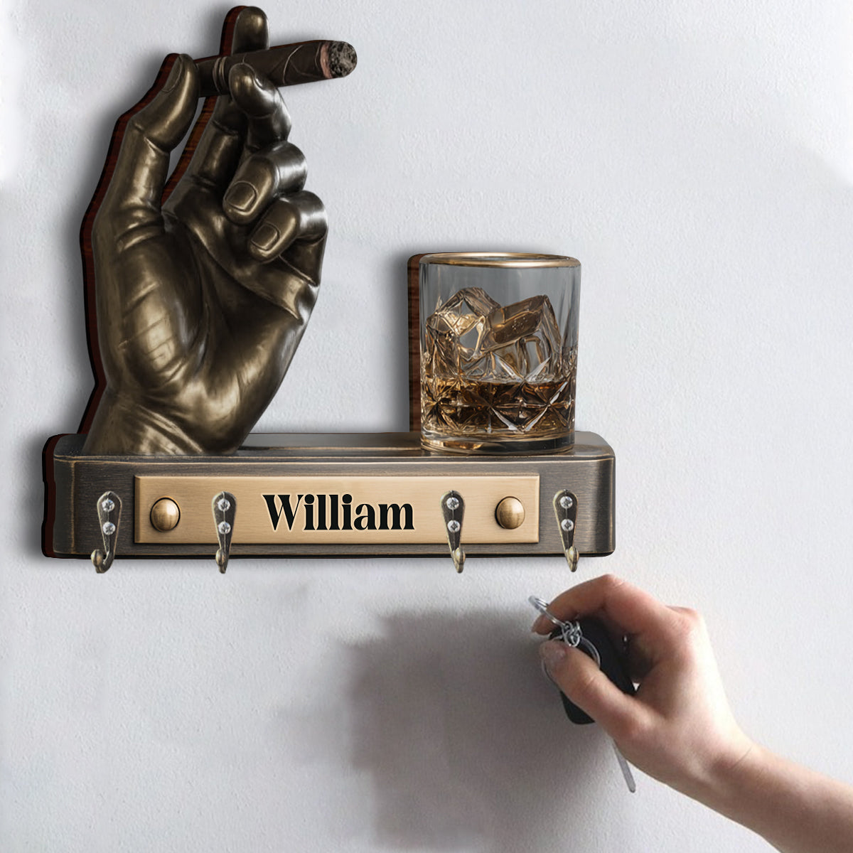 Whisky et cigares - Présentoir suspendu personnalisé pour whisky et cigares.