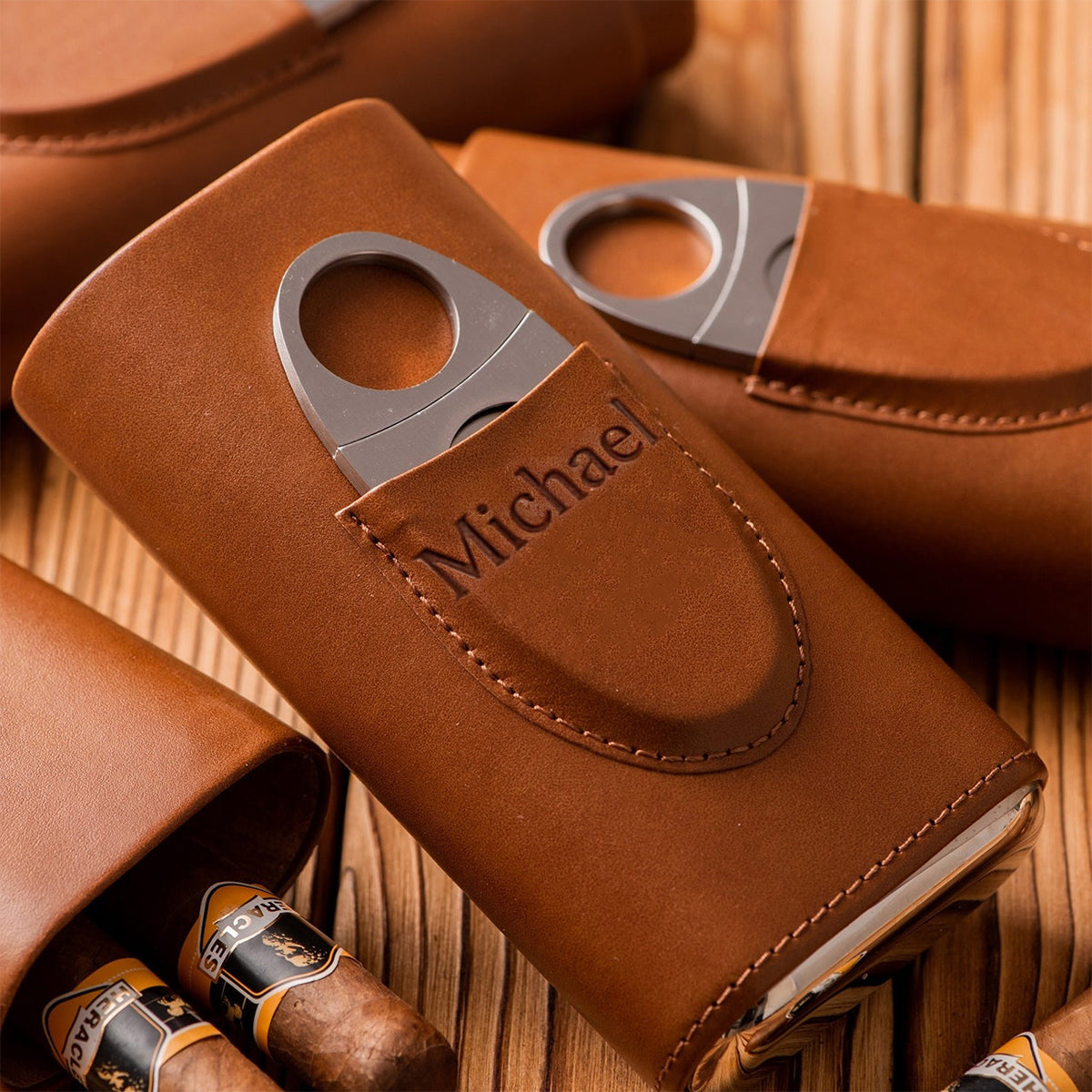 Papa liebt Zigarren - Personalisierte Leder Zigarrenhumidor Box
