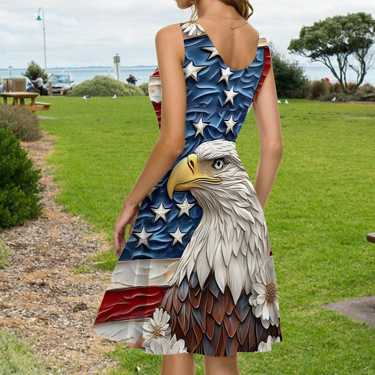 Gott segne Amerika – Personalisiertes ärmelloses Kleid mit Weißkopfseeadler