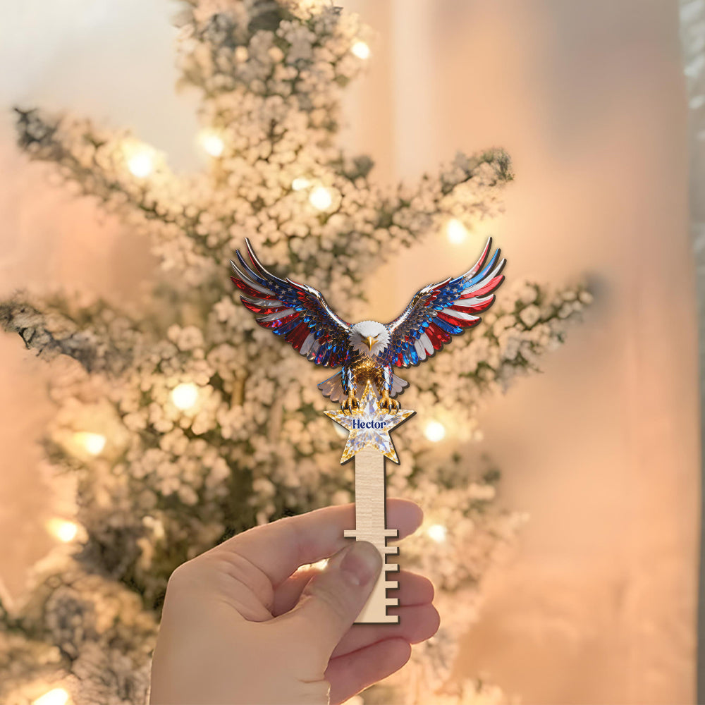 Starker Adler – Personalisierter Baumspitzenaufsatz mit Weißkopfseeadler