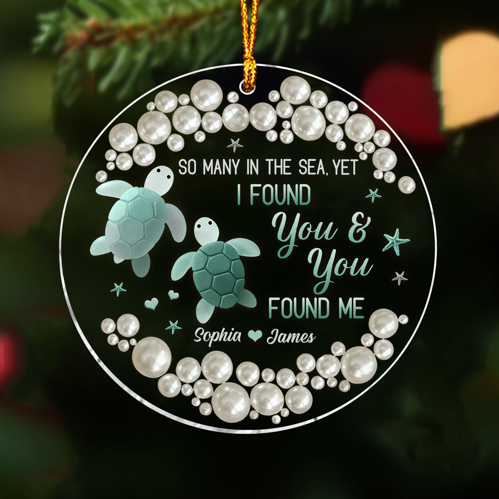 So Many In The Sea Turtle Couple - Personalized Turtle Transparent Ornament