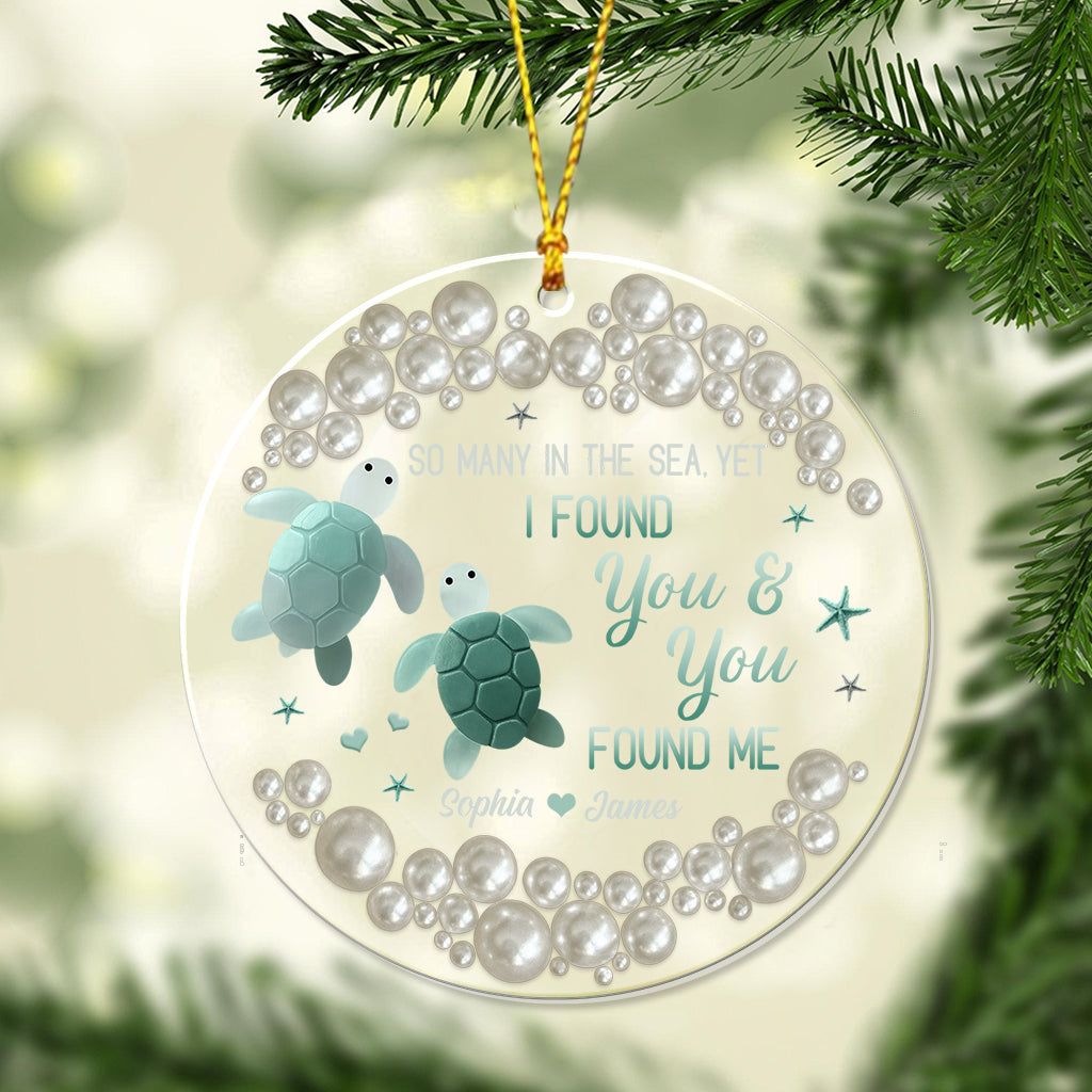 So Many In The Sea Turtle Couple - Personalized Turtle Transparent Ornament