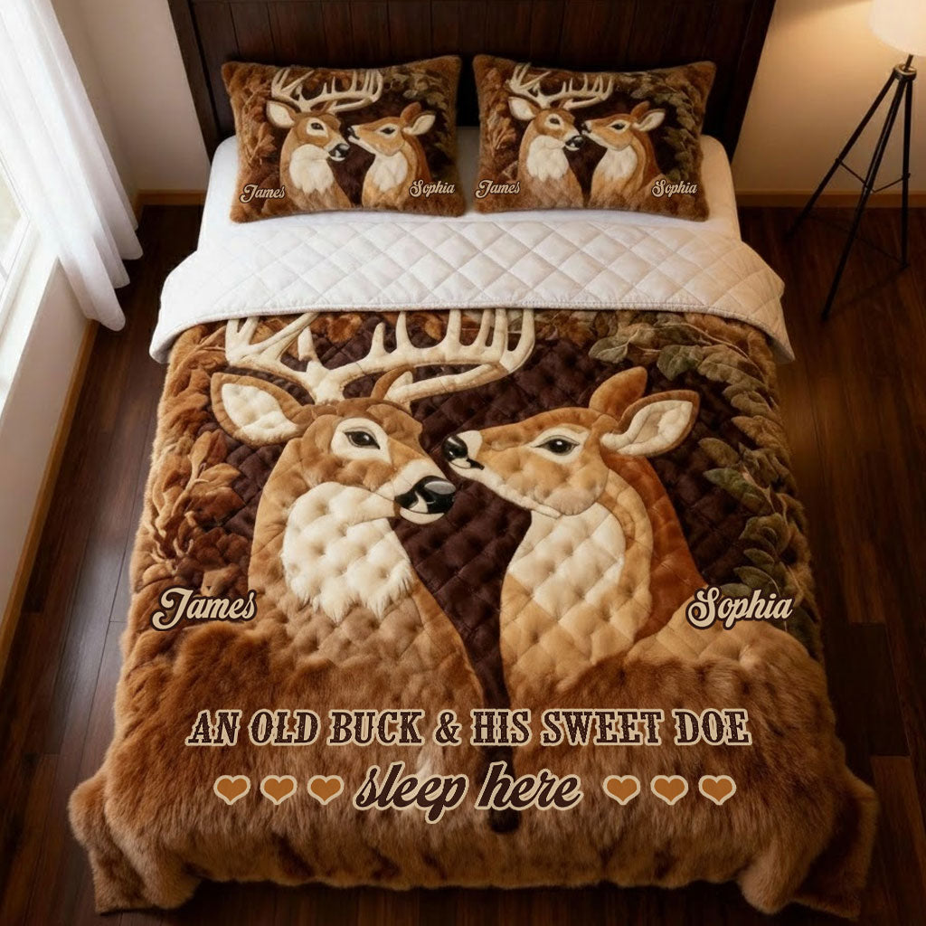 An Old Buck And His Sweet Doe Sleep Here - Personalized Hunting Quilt Set