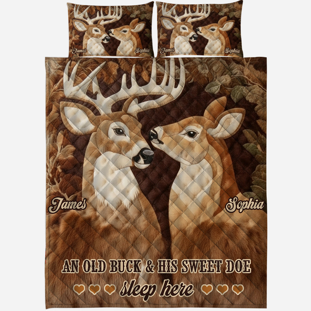 An Old Buck And His Sweet Doe Sleep Here - Personalized Hunting Quilt Set