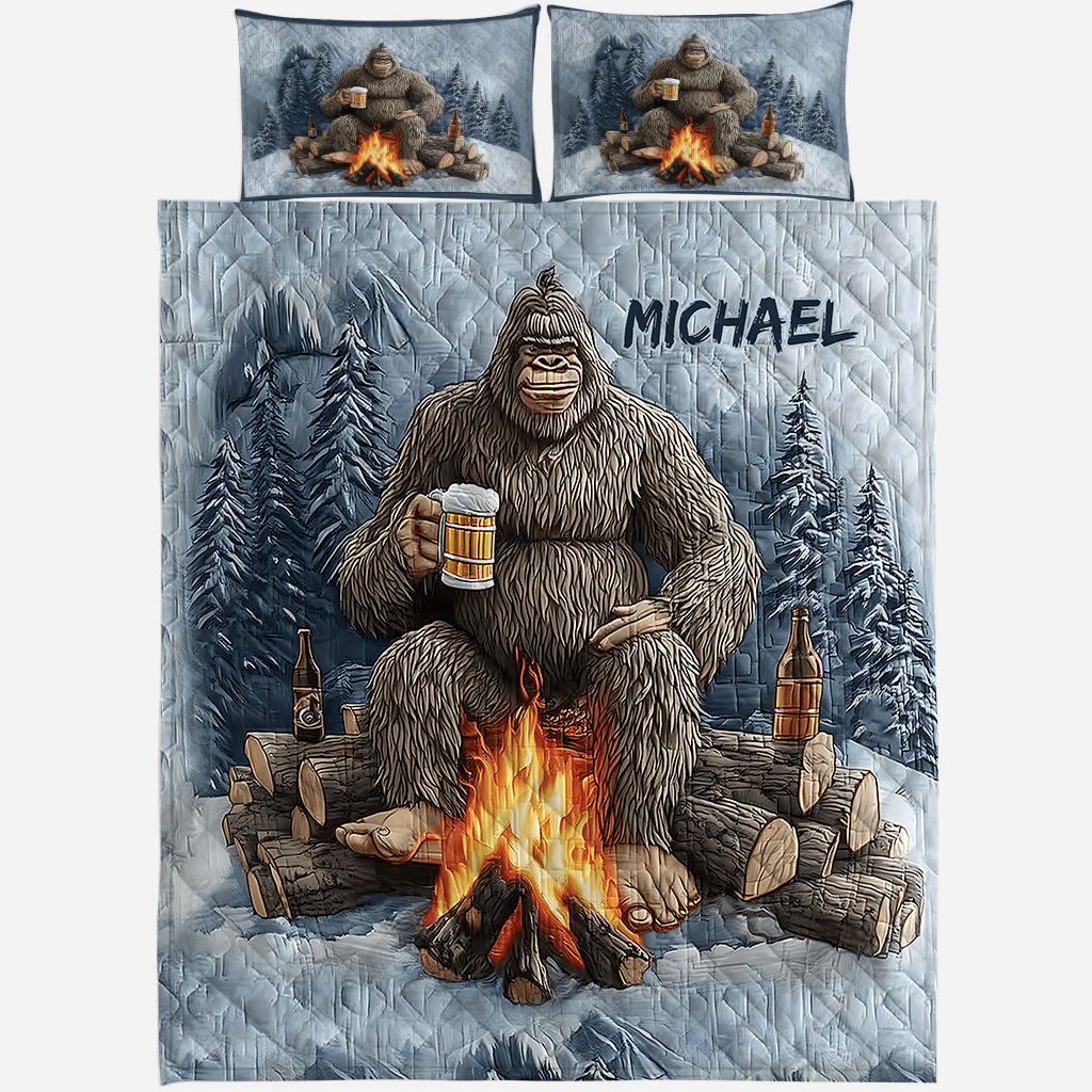 Bigfoot Lovers - Personalized Hiking Quilt Set