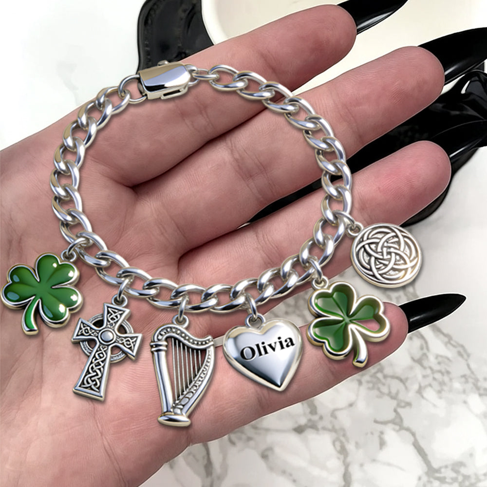 Feiern Sie den St. Patrick's Day – personalisiertes irisches Armband mit Anhängern