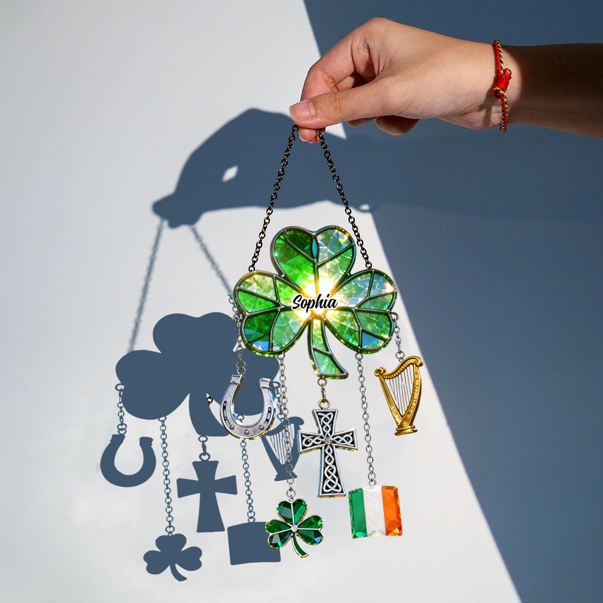 Glücklicher St. Patrick's Day – Personalisierter irischer Fensterhänger mit individuellen Anhängern
